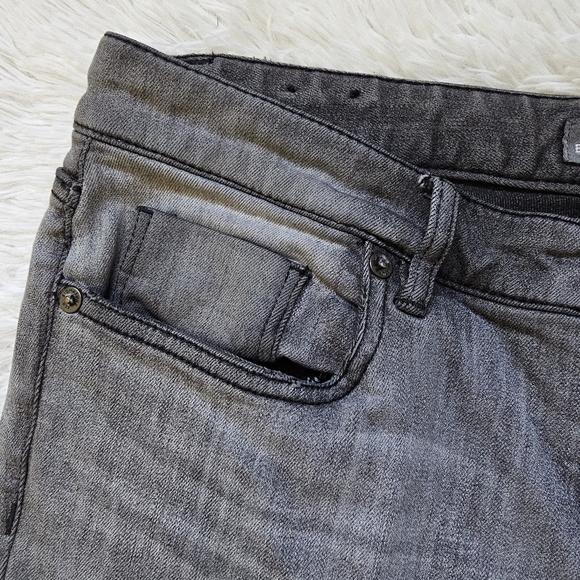 LL Bean Signature Womens Boyfriend Jeans Gray‎ Wash size 10 - Picture 4 of 13